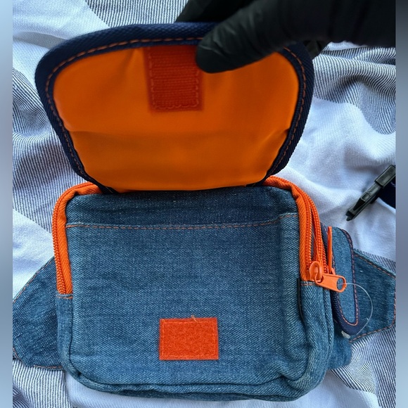 Winnie The Pooh belt bag - Picture 5 of 6